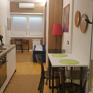 Appartamento Raffinato Metro A, Roma